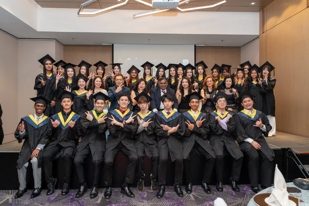 IETA graduation ceremony group photograph